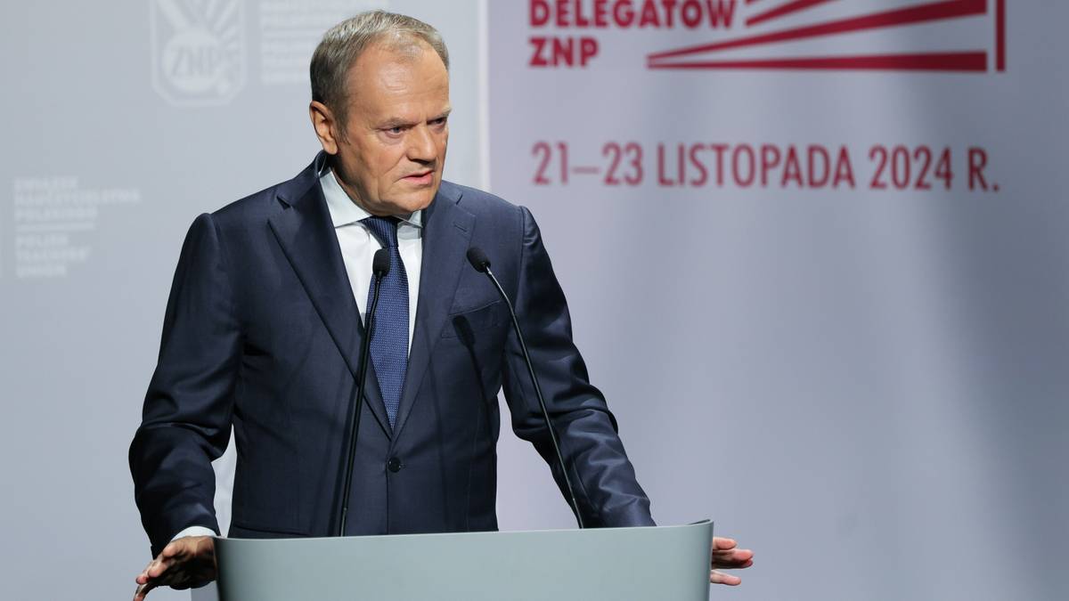 donald-tusk-zaskoczyl-nauczycieli.-“przepraszam”